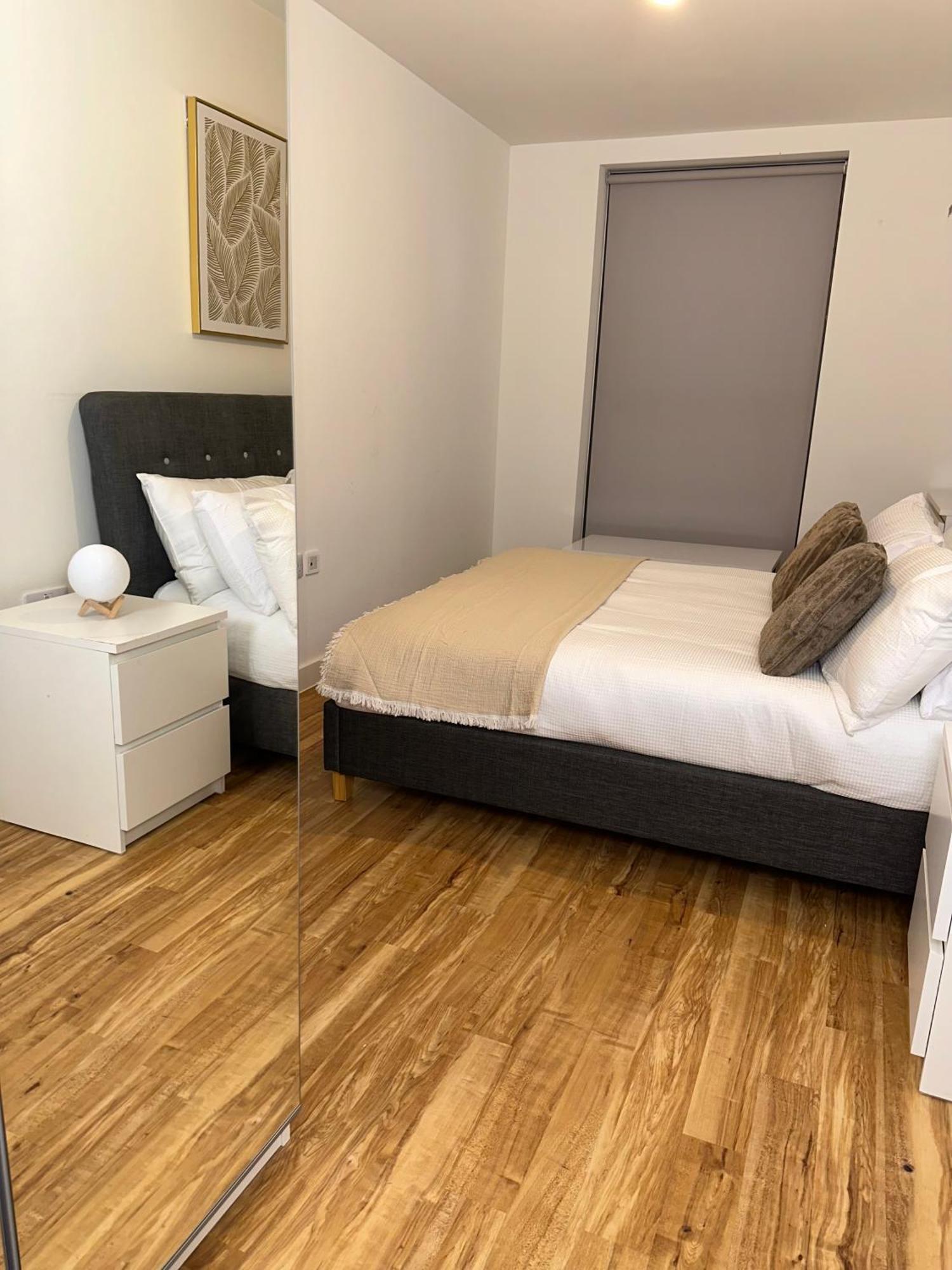 Luxury 2-Bed High-Rise In Manchester With Parking Buitenkant foto